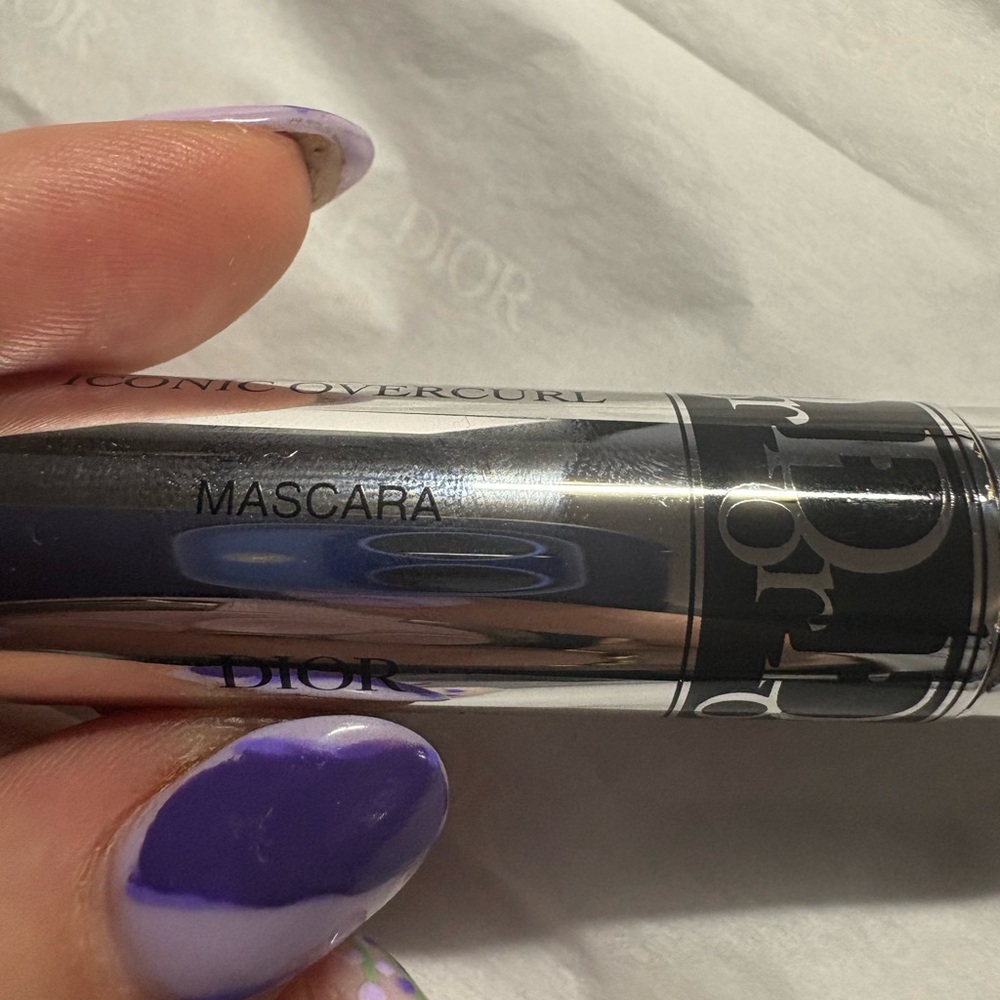 DIOR Around The World Jewelry Case & New Mascara Scent Sample, Spin Ring VIP col - Picture 6 of 10